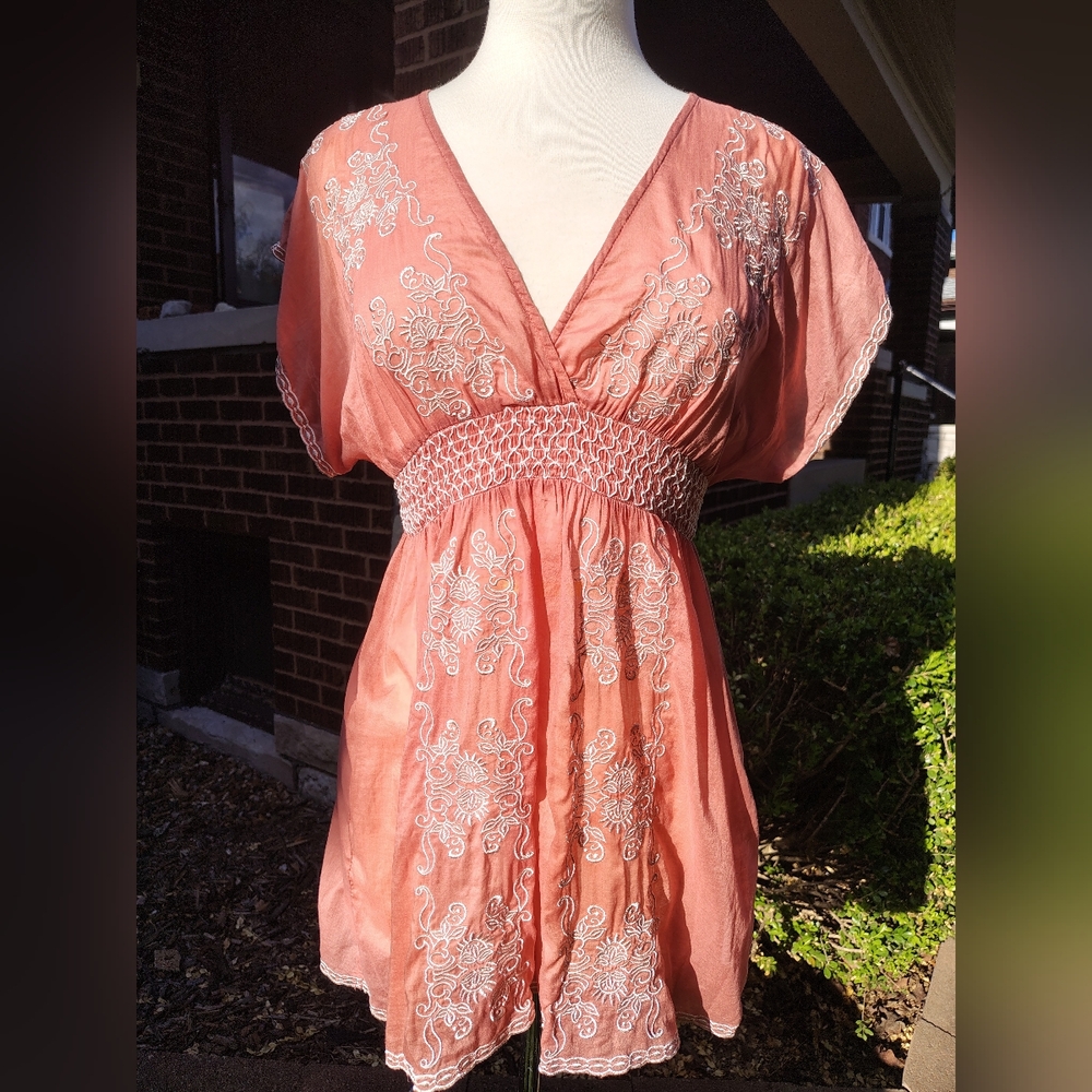 Forever 21 Coral Top With White Detailing